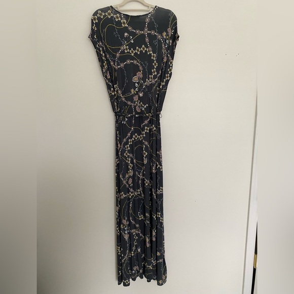 LOFT PLUS 14 Flower Chain Faux Wrap Maxi Summer Dress Gray Floral V-neck Office - Picture 6 of 10